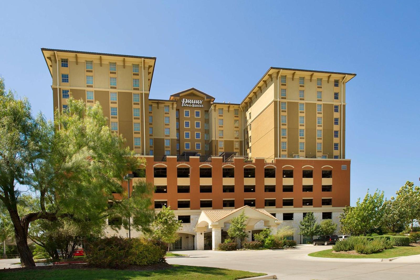 Drury Inn & Suites Near La Cantera