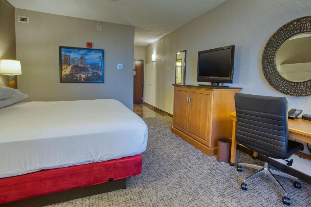 Drury Inn & Suites Near La Cantera Image 14