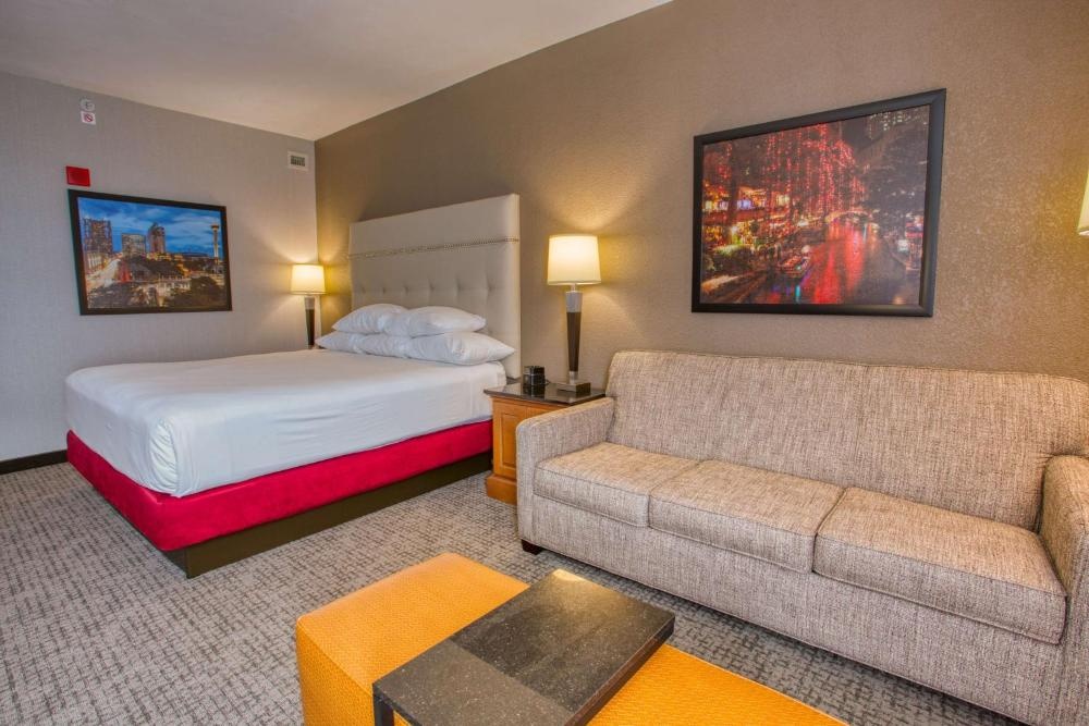 Drury Inn & Suites Near La Cantera Image 17