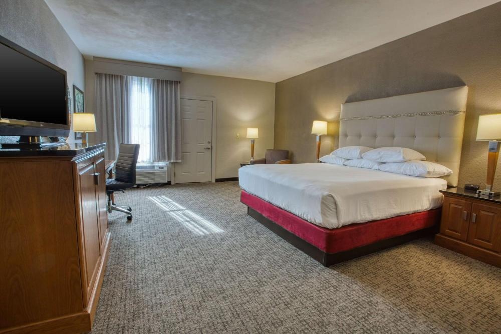 Drury Inn & Suites Near La Cantera Image 19