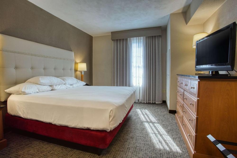 Drury Inn & Suites Near La Cantera Image 26