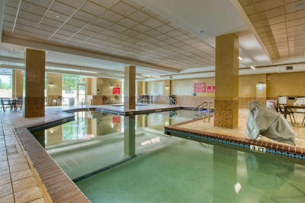 Drury Inn & Suites Near La Cantera image 45